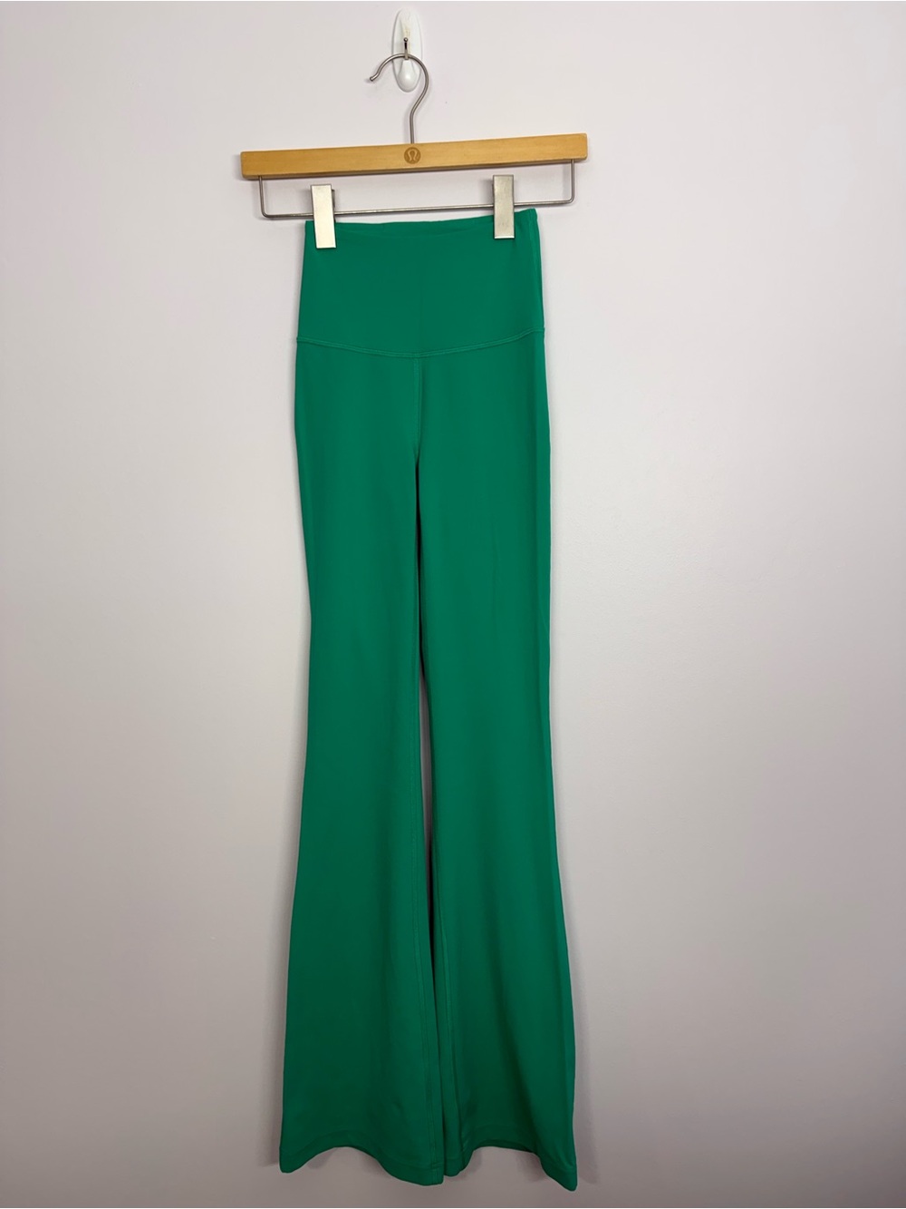 1: Lululemon Groove Super-High-Rise Flared Pant Kelly Green Size 0 32.5” inseam